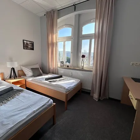 Alte Harcher Schule 3*